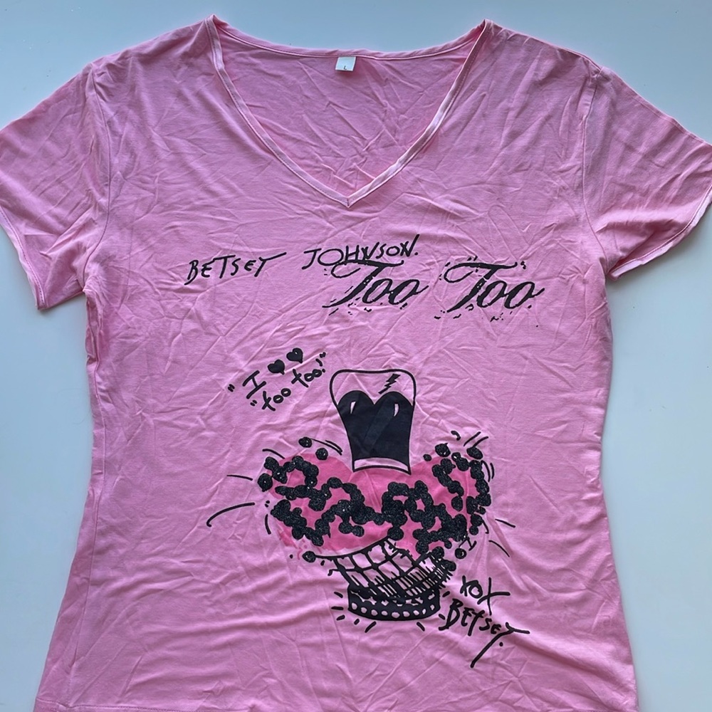 Betsey Johnson Tee